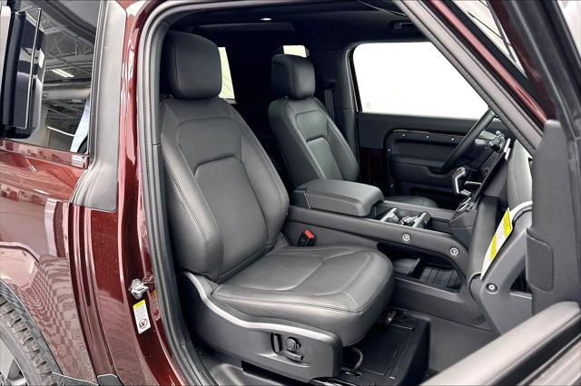 2026 Land Rover Defender 90 X-Dynamic SE