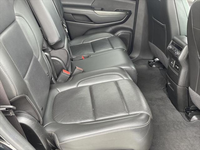 2023 GMC Acadia FWD SLT