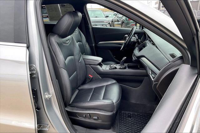 2023 Cadillac XT4 AWD Premium Luxury