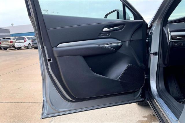 2023 Cadillac XT4 AWD Premium Luxury
