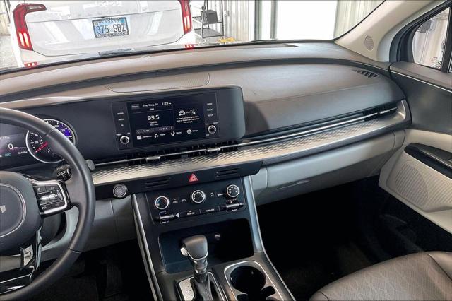 2024 Kia Carnival MPV LX Seat Package