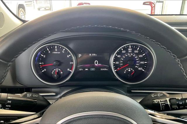 2024 Kia Carnival MPV LX Seat Package