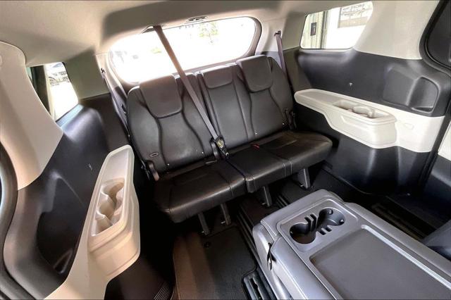 2024 Kia Carnival MPV LX Seat Package