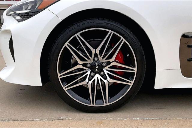2022 Kia Stinger GT1