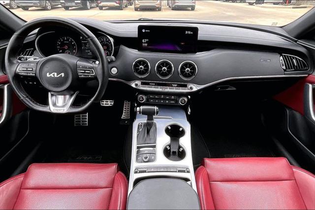 2022 Kia Stinger GT1