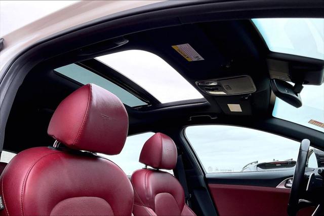 2022 Kia Stinger GT1