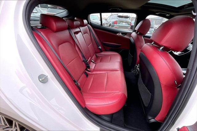 2022 Kia Stinger GT1