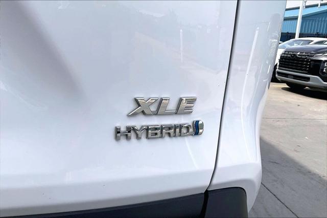 2021 Toyota RAV4 Hybrid XLE