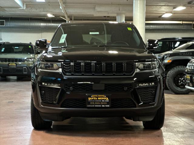 2026 Jeep Grand Cherokee 85th Anniversary Edition