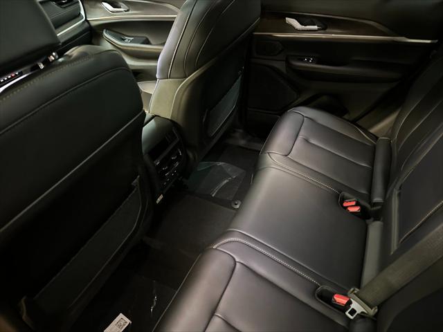 2026 Jeep Grand Cherokee 85th Anniversary Edition