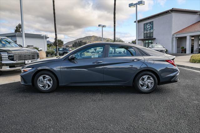 2025 Hyundai Elantra SE
