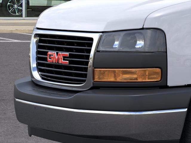 2026 GMC Savana Passenger 3500 Extended Wheelbase, LT, RWD