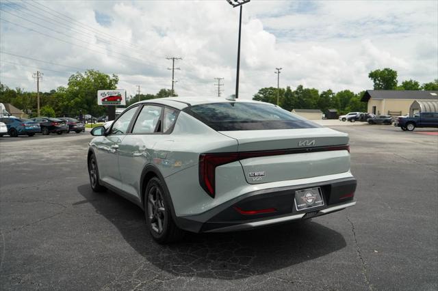 2025 Kia K4 LXS