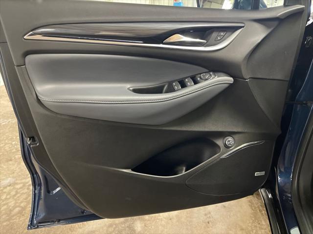 2023 Buick Enclave Essence AWD