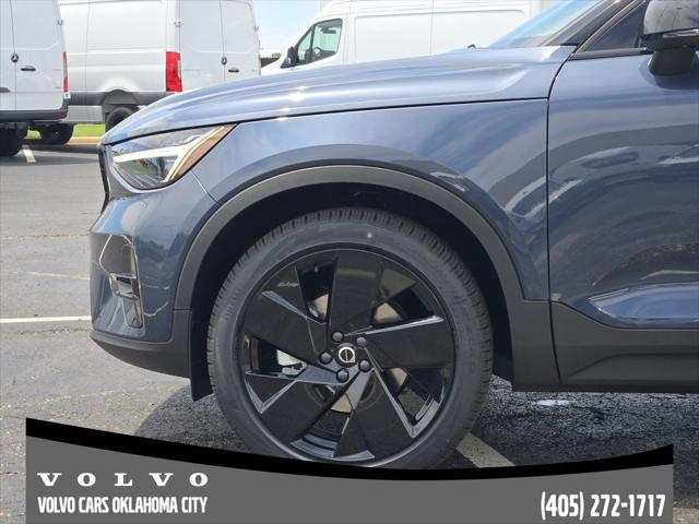 2026 Volvo XC40 Black Edition Ultra, B5 AWD Gas (mild hybrid)