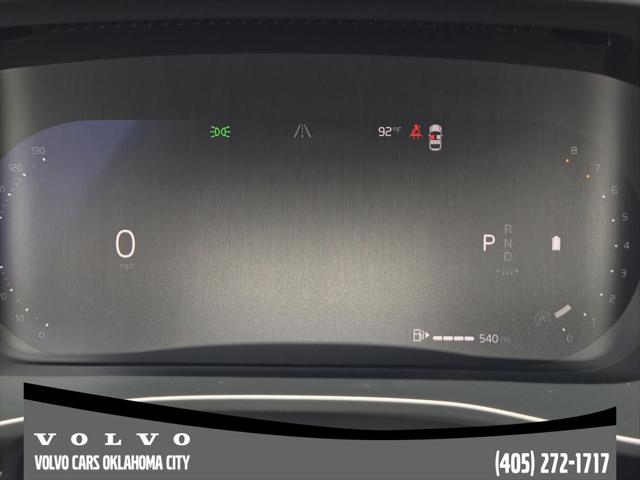 2026 Volvo XC40 Black Edition Ultra, B5 AWD Gas (mild hybrid)