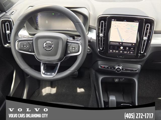 2026 Volvo XC40 Black Edition Ultra, B5 AWD Gas (mild hybrid)