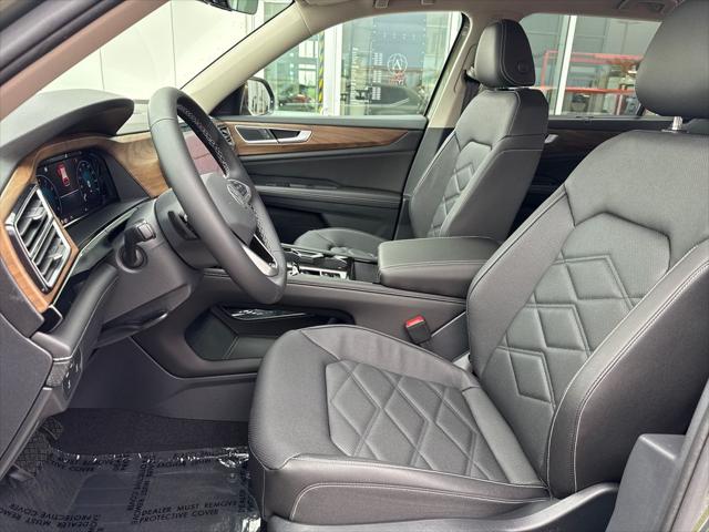 2026 Volkswagen Atlas SE with Technology
