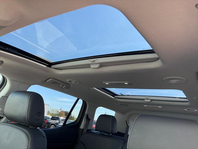 2023 GMC Acadia AWD SLT