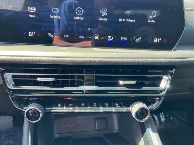 2025 Chevrolet Traverse AWD LT