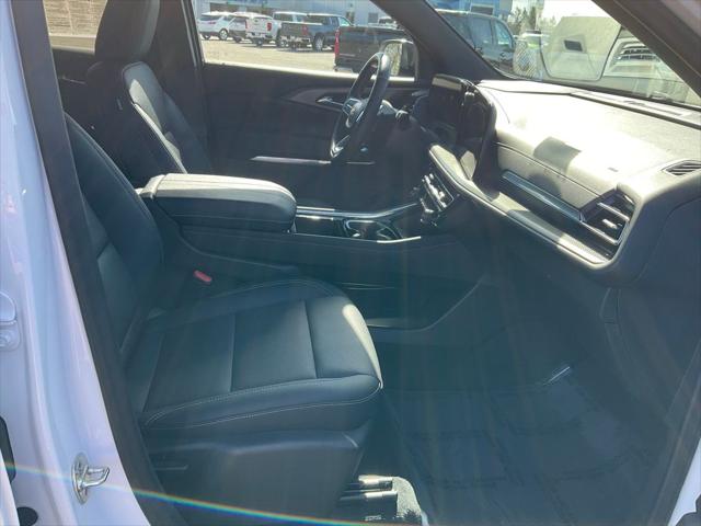 2025 Chevrolet Traverse AWD LT