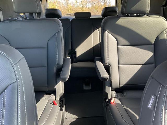 2025 Chevrolet Traverse AWD LT