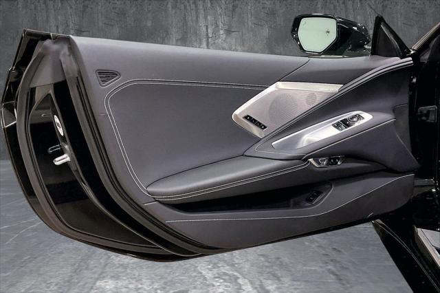 2025 Chevrolet Corvette Stingray RWD Coupe 2LT