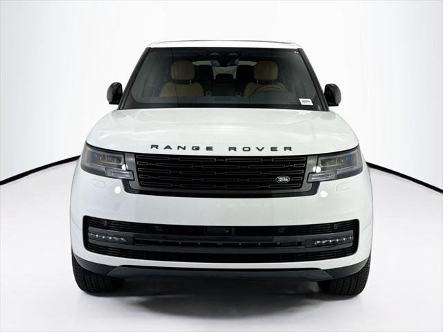 2026 Land Rover Range Rover P400 SE 7 Seat
