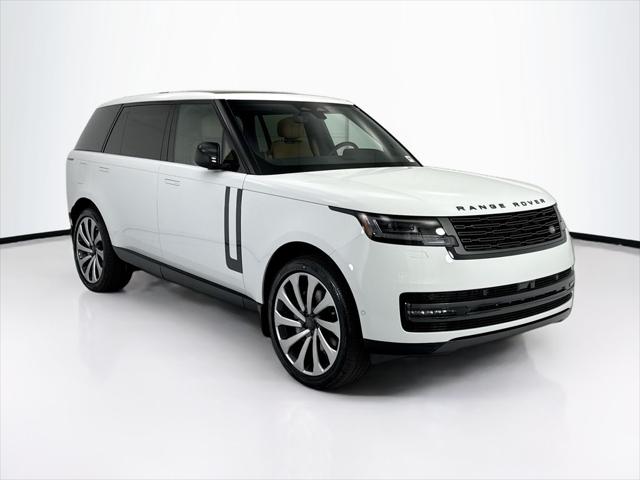 2026 Land Rover Range Rover P400 SE 7 Seat
