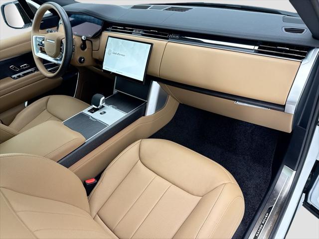 2026 Land Rover Range Rover P400 SE 7 Seat