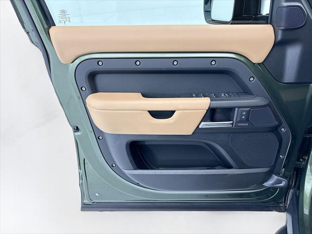 2026 Land Rover Defender P400 X