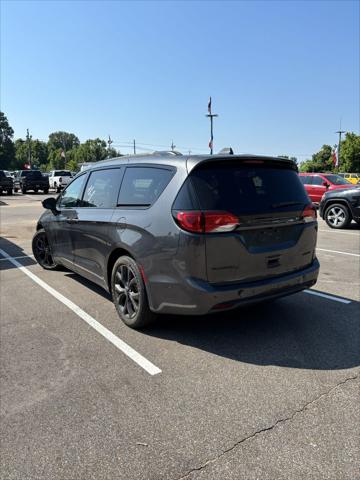 Used 2018 Chrysler Pacifica Limited For Sale in Olive Branch, MS