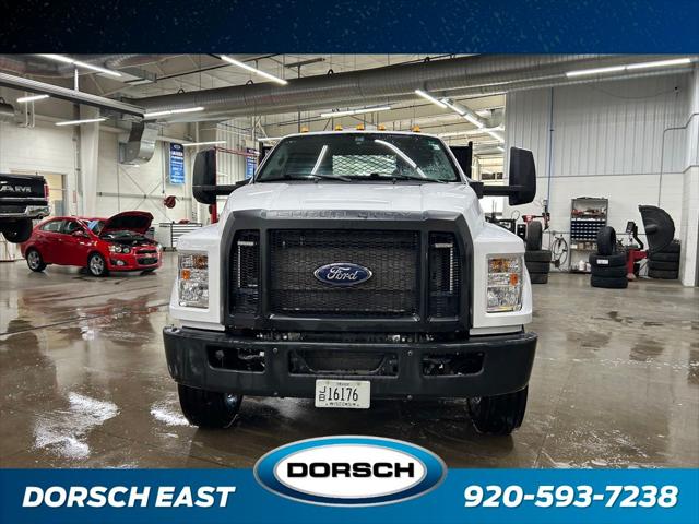 2022 Ford F-750 Base