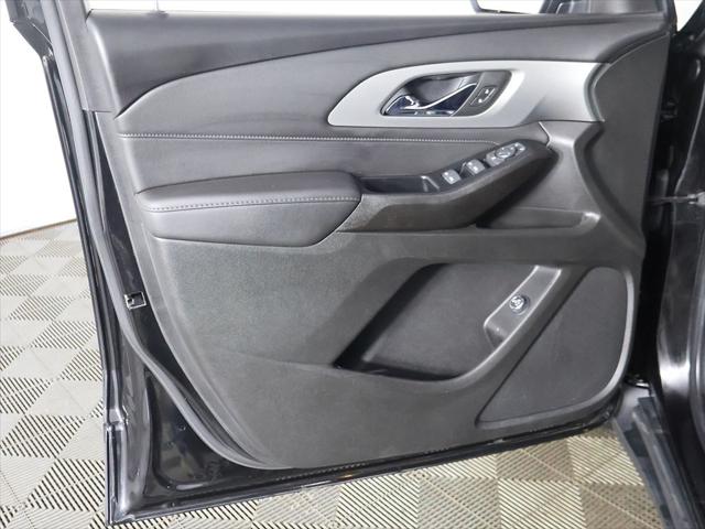 2023 Chevrolet Traverse AWD LT Cloth