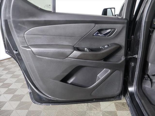 2023 Chevrolet Traverse AWD LT Cloth