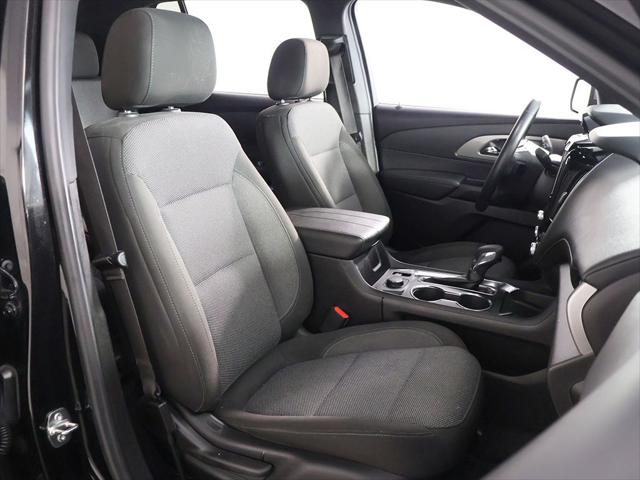 2023 Chevrolet Traverse AWD LT Cloth