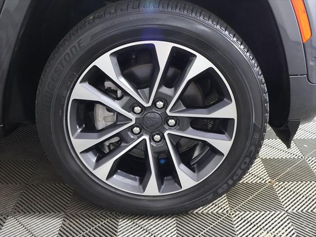 2022 Jeep Grand Cherokee L Overland 4x2
