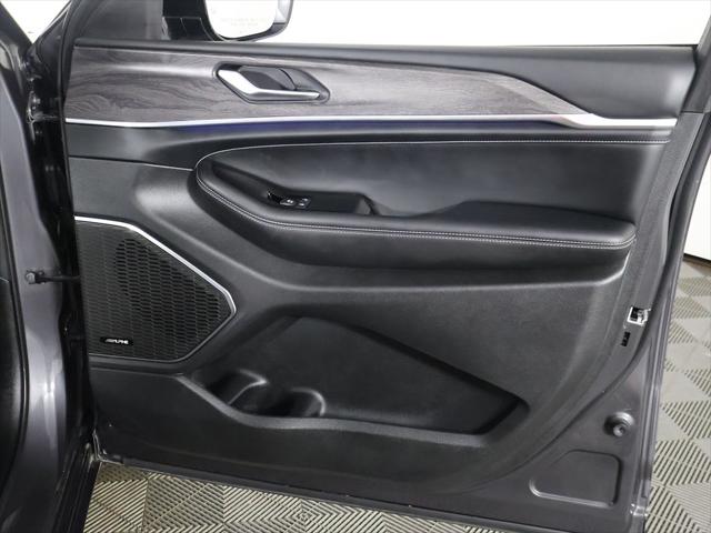2022 Jeep Grand Cherokee L Overland 4x2