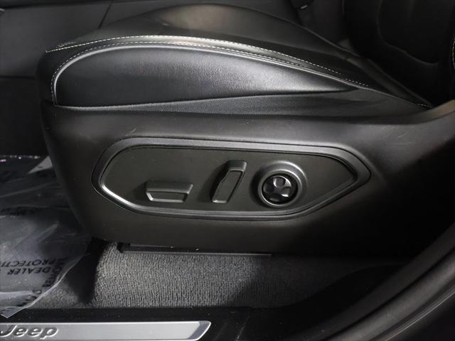 2022 Jeep Grand Cherokee L Overland 4x2