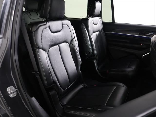 2022 Jeep Grand Cherokee L Overland 4x2