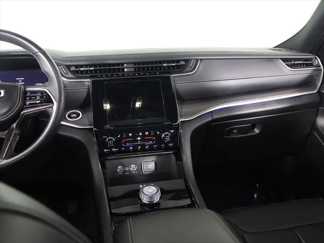 2022 Jeep Grand Cherokee L Overland 4x2