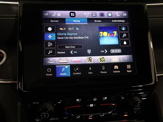 2022 Jeep Grand Cherokee L Overland 4x2