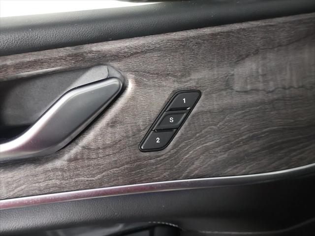 2022 Jeep Grand Cherokee L Overland 4x2