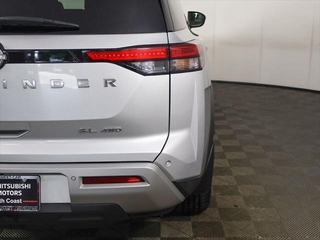 2023 Nissan Pathfinder SL 4WD