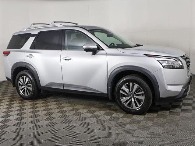 2023 Nissan Pathfinder SL 4WD