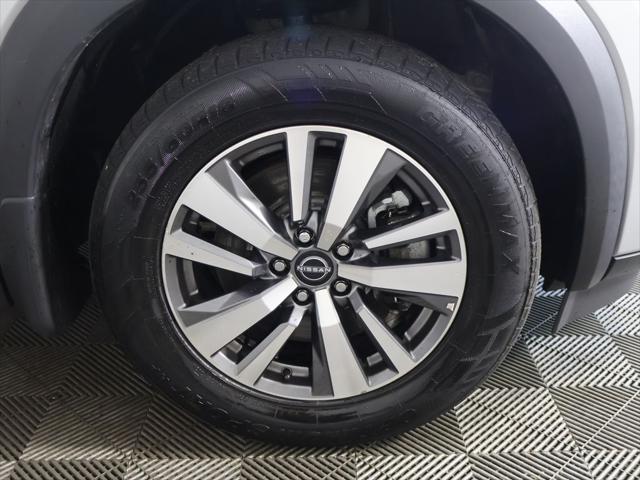 2023 Nissan Pathfinder SL 4WD