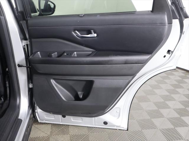 2023 Nissan Pathfinder SL 4WD