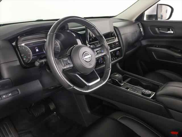 2023 Nissan Pathfinder SL 4WD