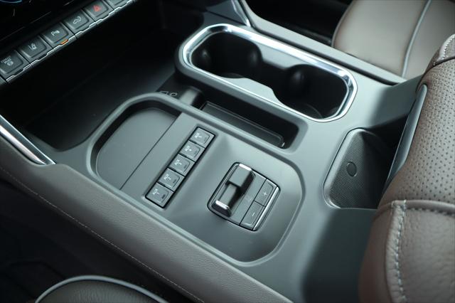 2026 GMC Sierra 2500HD Crew Cab, Standard Bed, Denali, 4WD