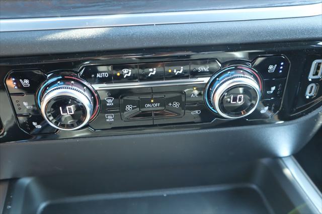 2026 GMC Sierra 2500HD Crew Cab, Standard Bed, SLT, 4WD